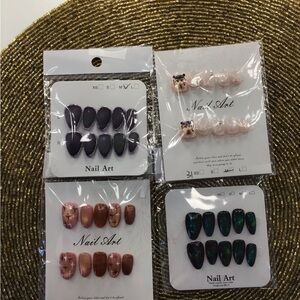 Assorted Press-On Nail Sets -size Medium